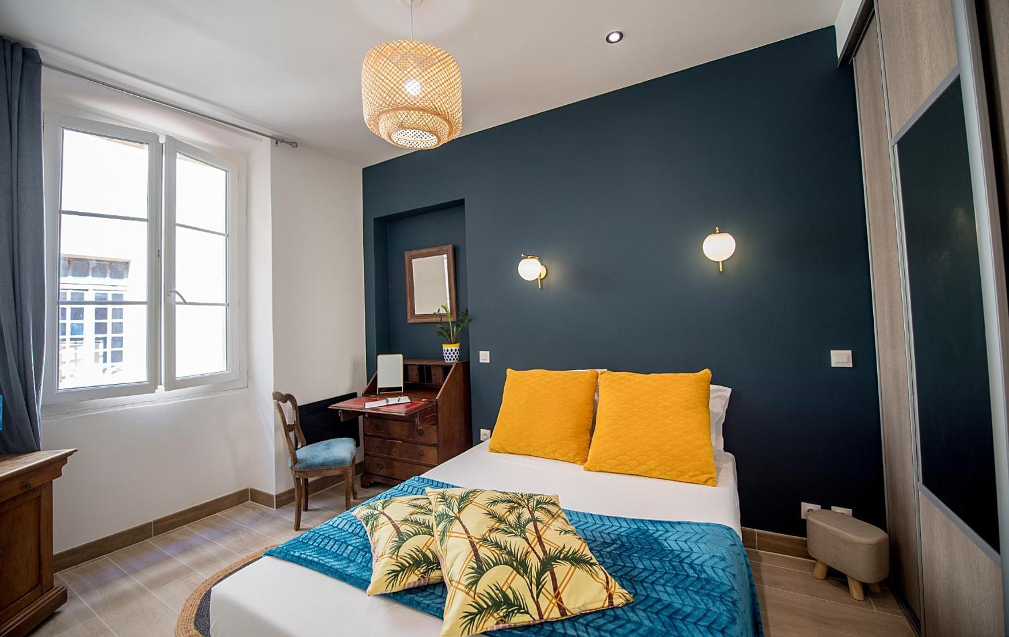 Appartement Magnifique 2 Pieces Lumineux Vieux *